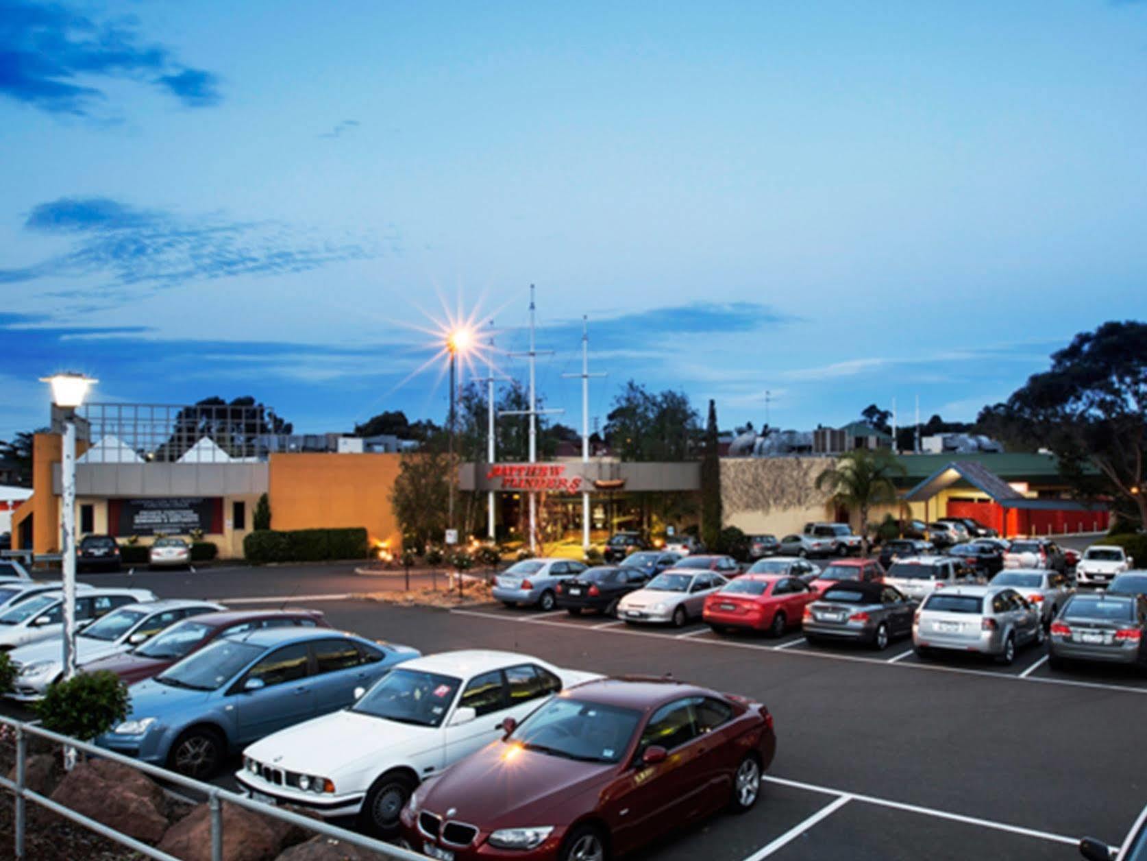 Nightcap At Matthew Flinders Hotel Chadstone Exterior foto